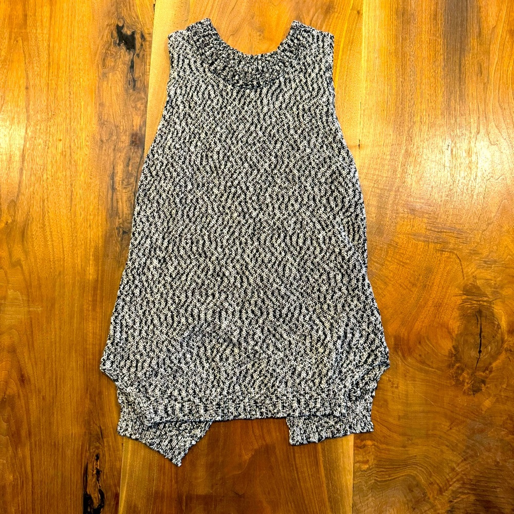 Roi black and white boucle open-back tank